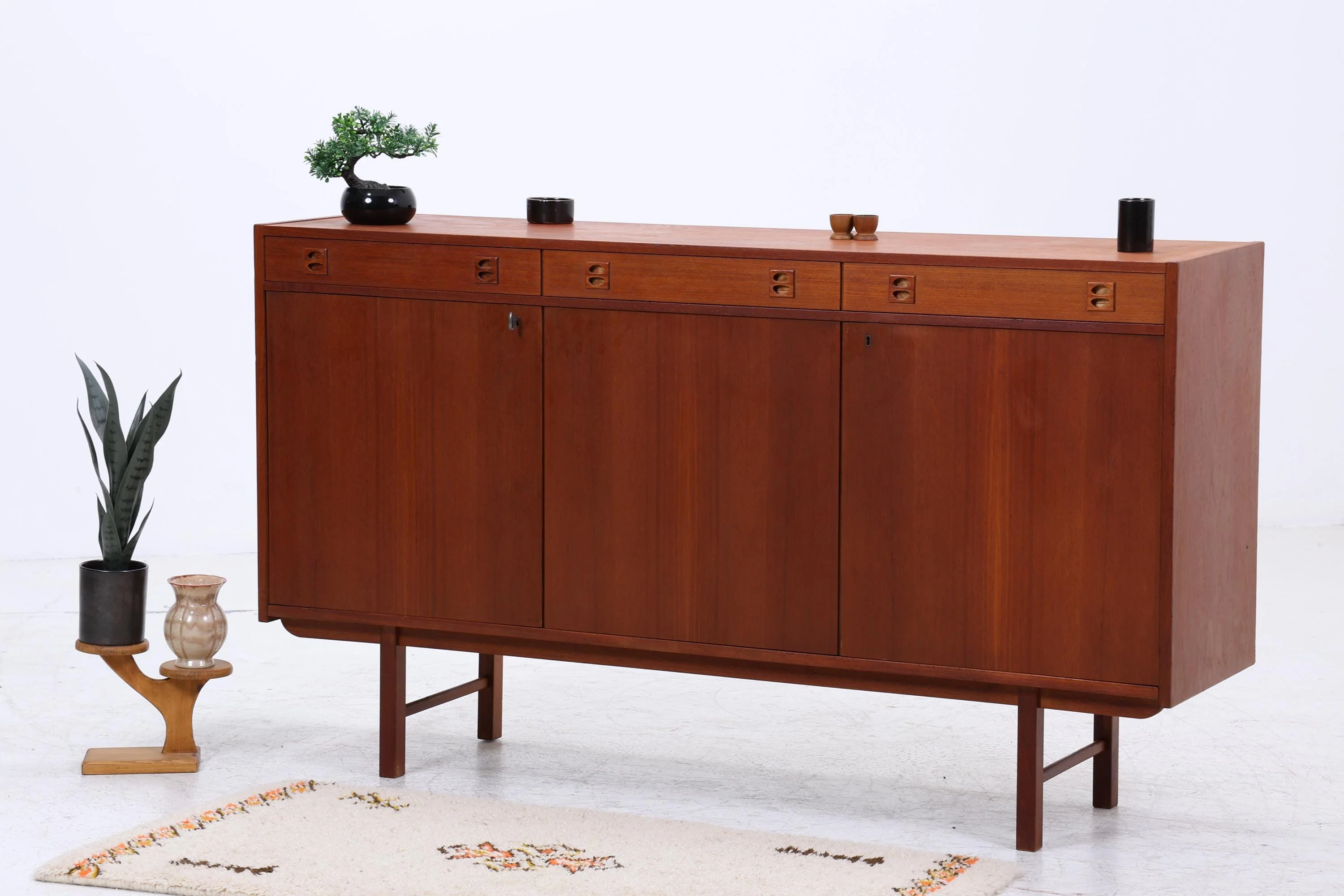 Highboards & Vitrinen